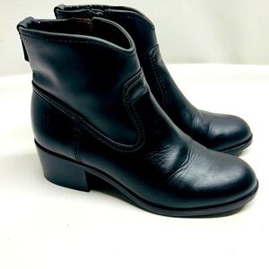 FRYE WOMENS ANKLE BOOTS SIZE 5.5 black
